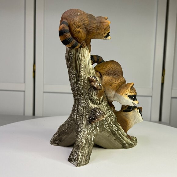 Vintage Homco Masterpiece Porcelain Three Raccoons On Tree 8" Figurine - 1978 - Picture 3 of 10